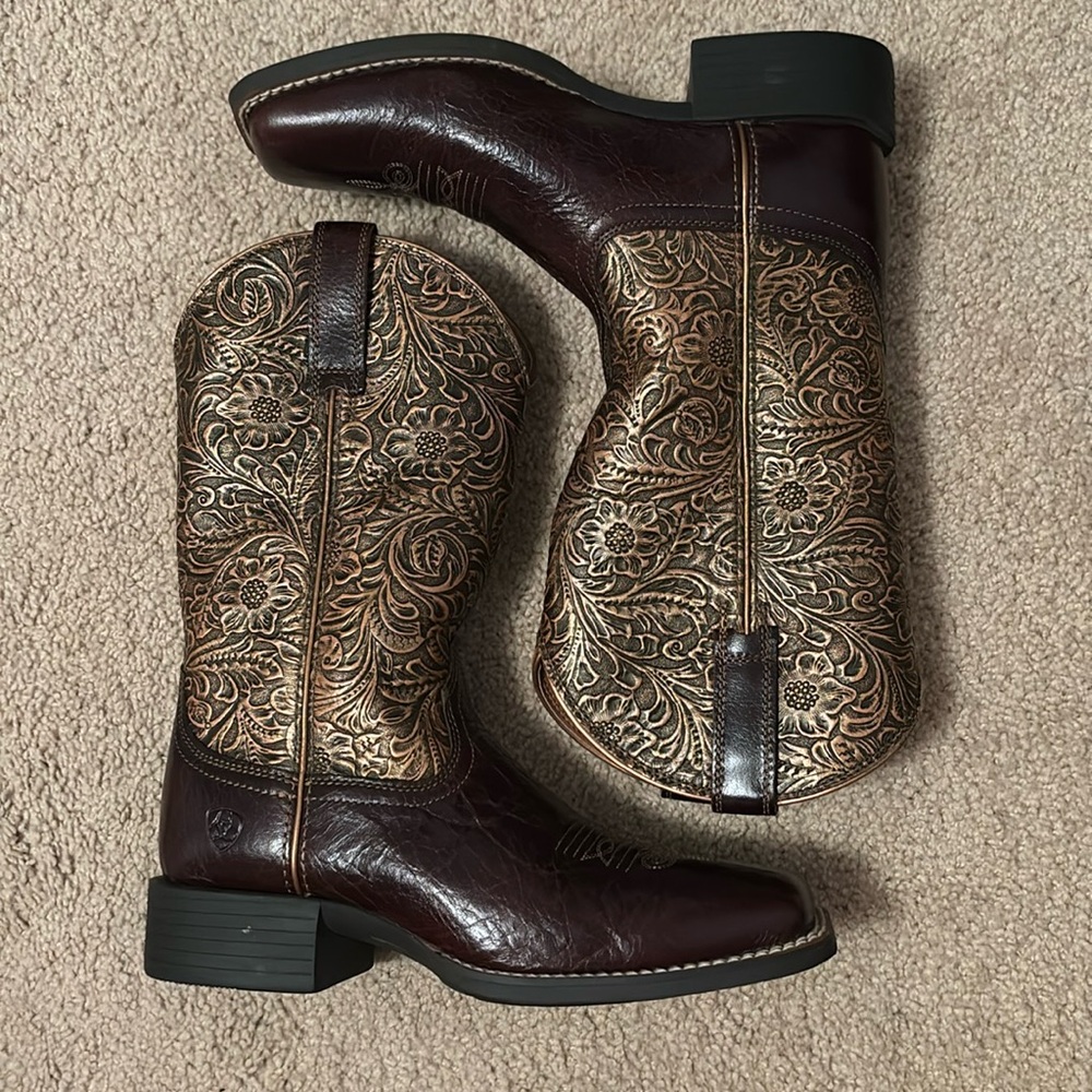 Ariat Cowgirl Boots